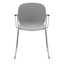 Staplingsbar stol Noor med armstöd, benstativ ljusgrå medar, helt sittskal av ljusgrå PP, filttassar och kopplingsbeslag
