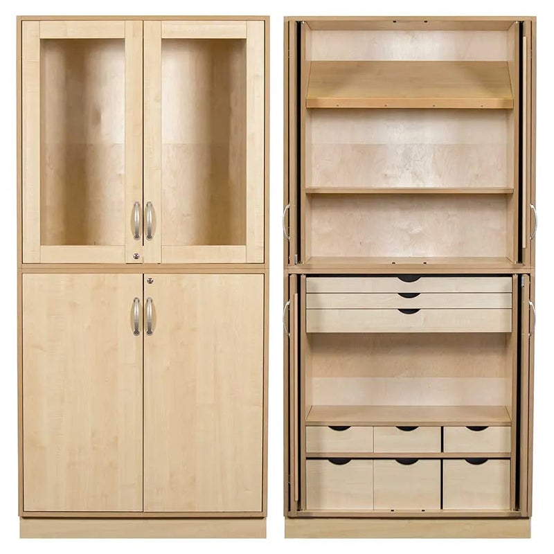 Slöjdskåp Sjöbergsskåpet 1, med 3 st hyllplan, 1 lutande hyllplan & 9 lådor