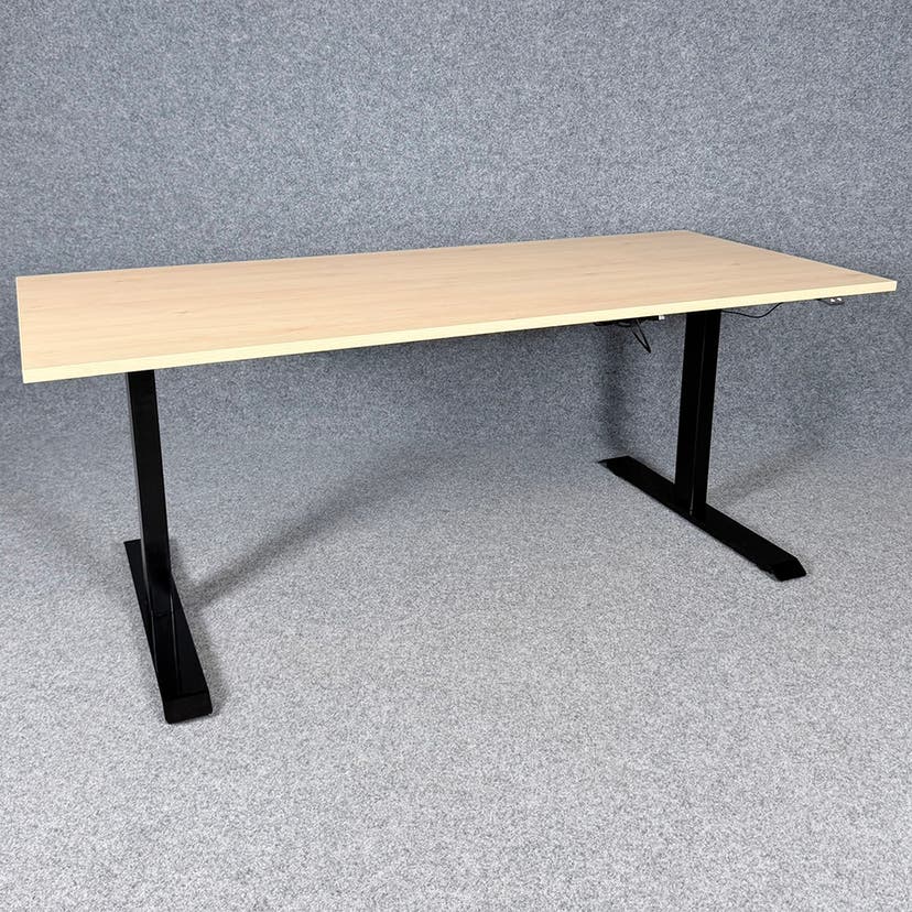 Höj- och sänkbart skrivbord, 1600 x 800 mm