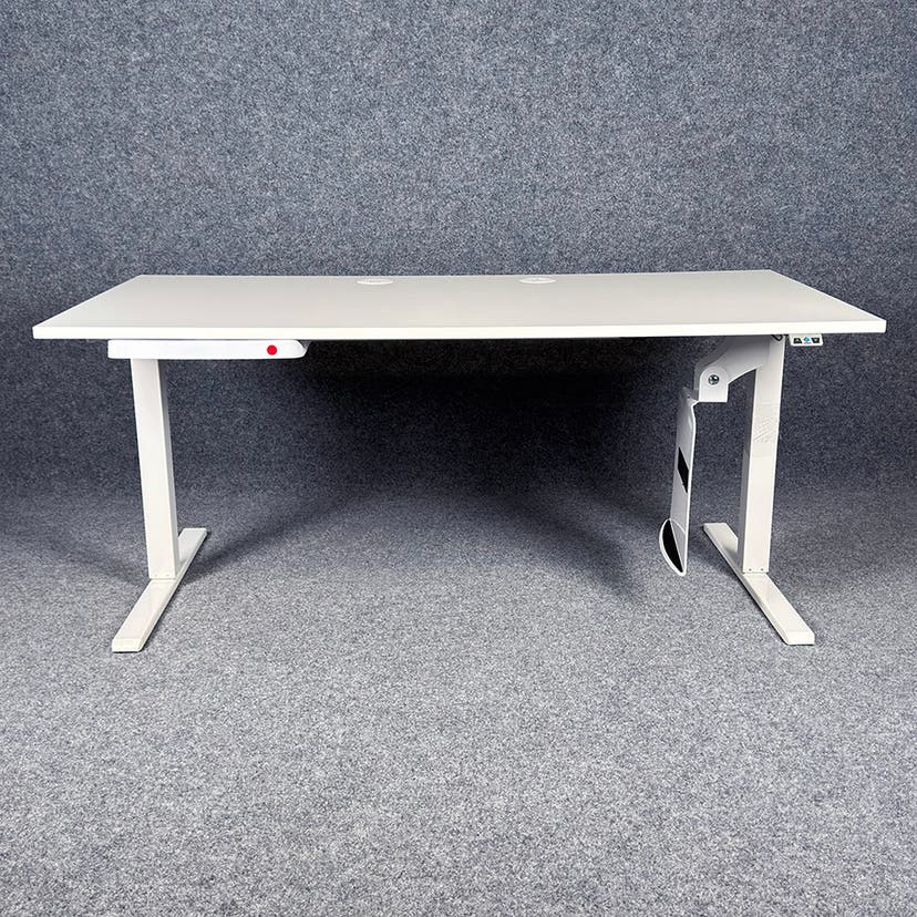 Höj- och sänkbart skrivbord Edsbyn, 1600x800 mm