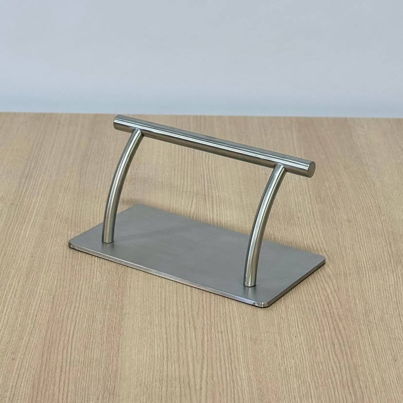 Fotstöd i metall