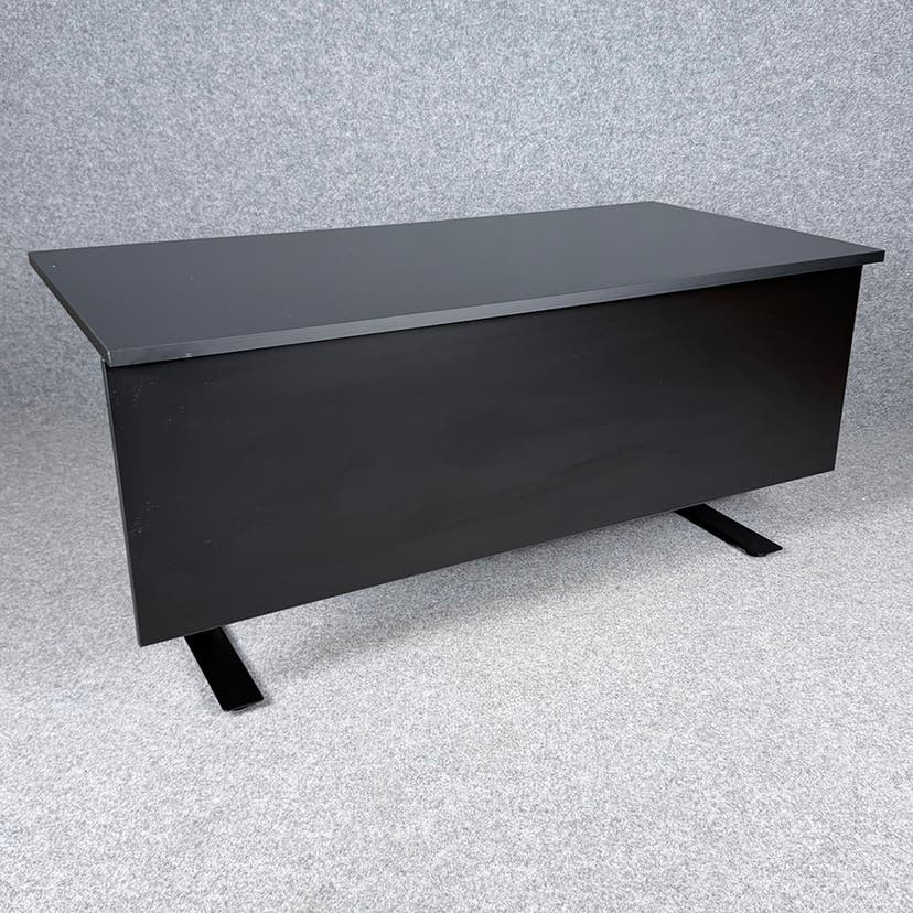 Höj- och sänkbart skrivbord Qbus, 1600x800 mm